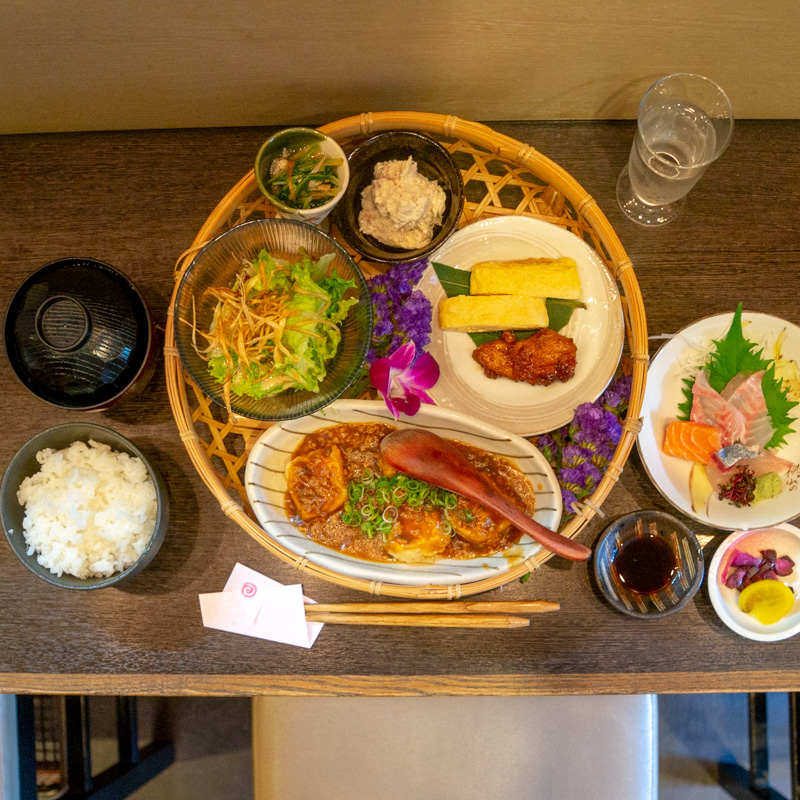 うずや のランチ いろどり花かご膳 ひらつーグルメ 枚方つーしん